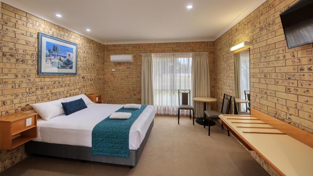 Mulga Country Motor Inn Charleville Kültér fotó