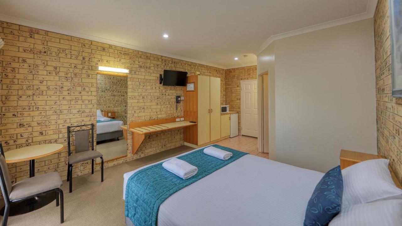 Mulga Country Motor Inn Charleville Kültér fotó