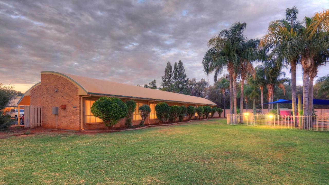 Mulga Country Motor Inn Charleville Kültér fotó