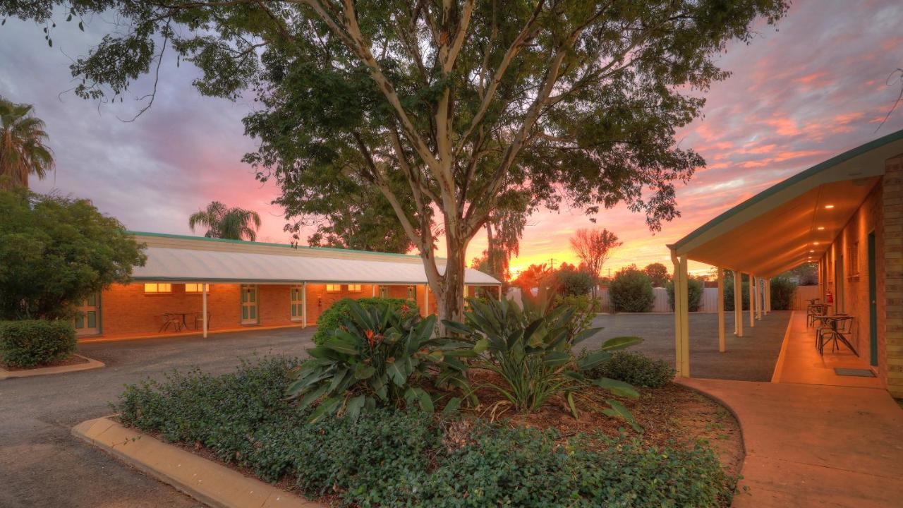 Mulga Country Motor Inn Charleville Kültér fotó