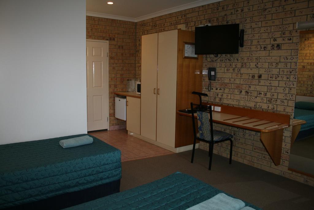 Mulga Country Motor Inn Charleville Szoba fotó