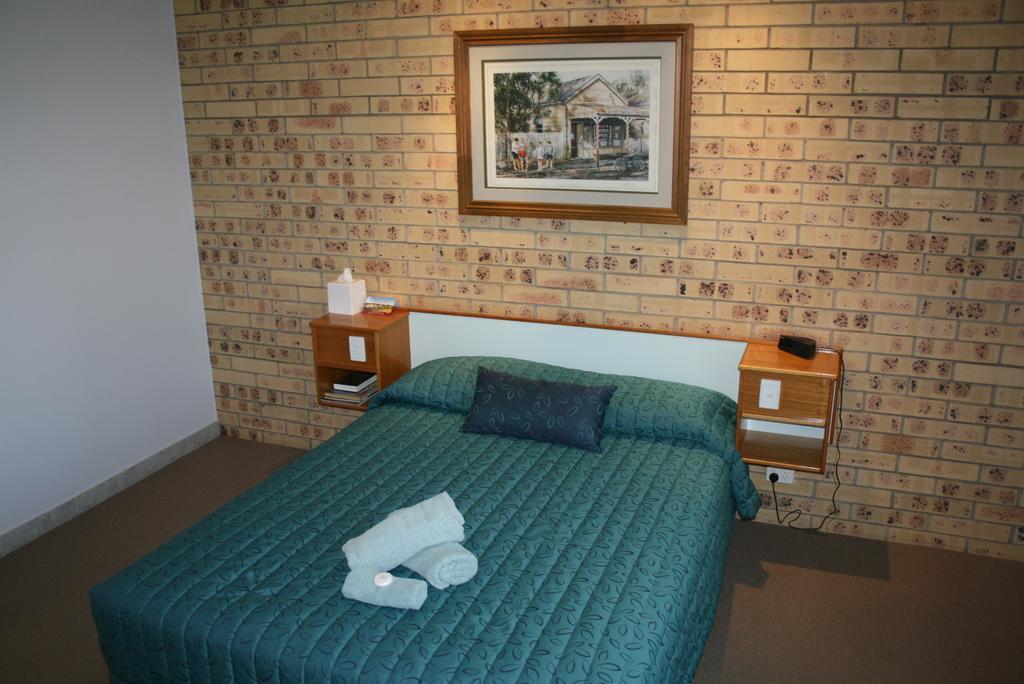 Mulga Country Motor Inn Charleville Kültér fotó