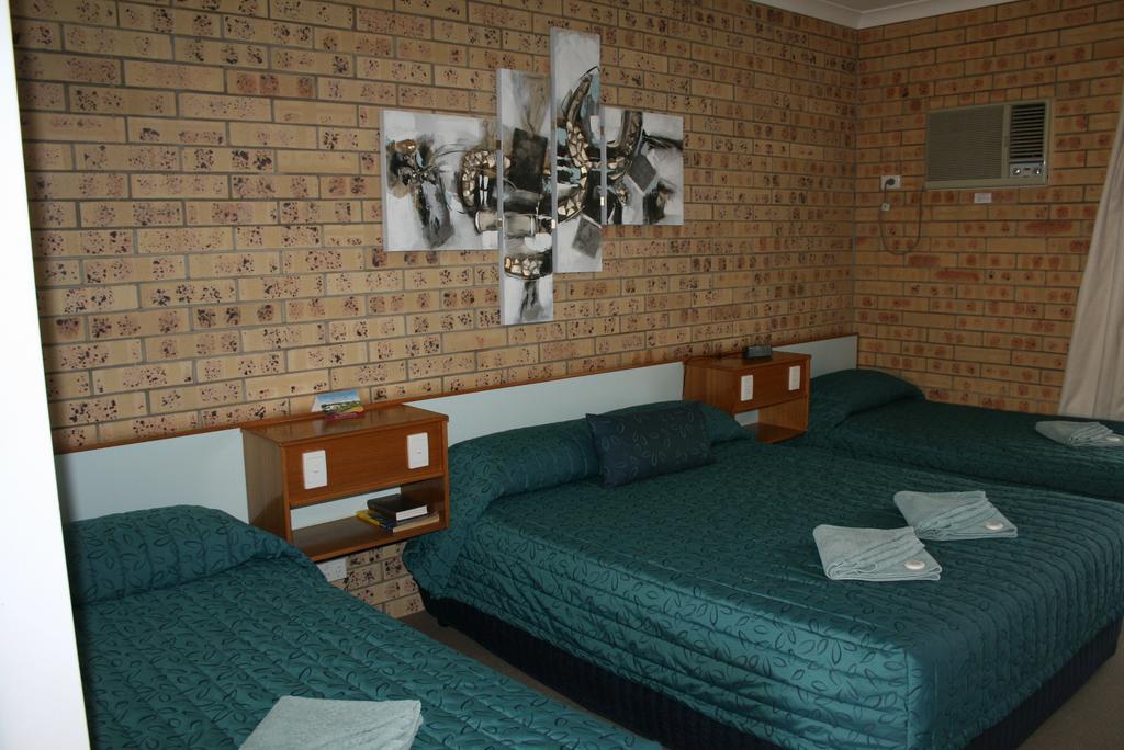 Mulga Country Motor Inn Charleville Szoba fotó