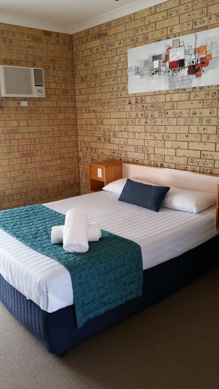 Mulga Country Motor Inn Charleville Kültér fotó