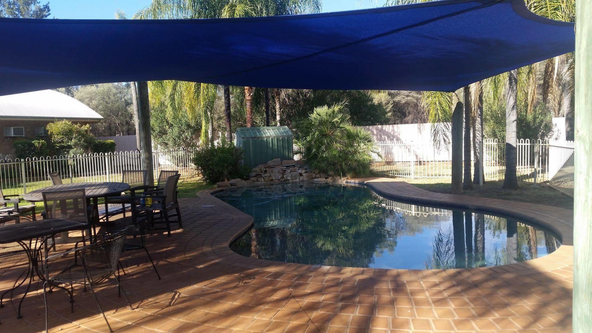 Mulga Country Motor Inn Charleville Kültér fotó