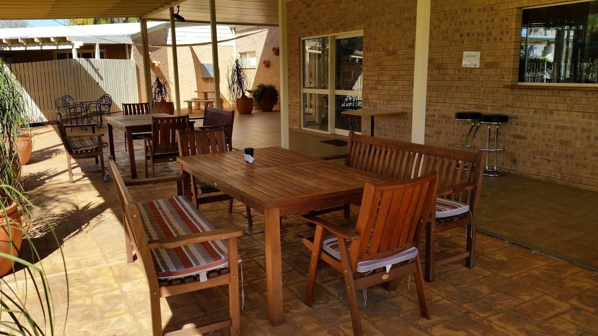 Mulga Country Motor Inn Charleville Kültér fotó